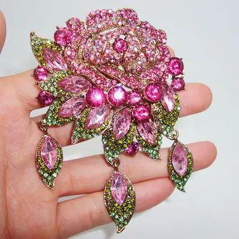 Art Deco-stil, romantisk og charmerende blomster Rose Broche Pin-Vedhæng i Pink Krystal