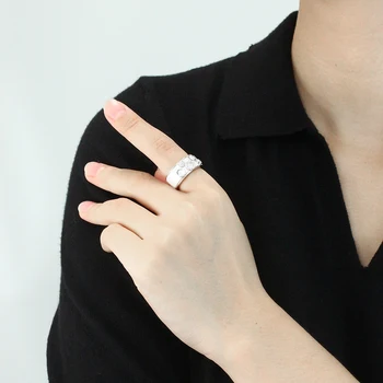 QSY Nye 10mm Sort Hvid Slash Crystal Fine Keramiske Ringe Til Kvinder Engagement Lover Bryllup Band Mor Gaver Smykker