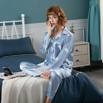Slik Nattøj Kvinder Pyjamas, der Passer Lange Ærmer To Stykker Hjem Bære Sæt med Bukser Kvindelige 2021Spring Sommer Tøj til Kvinder