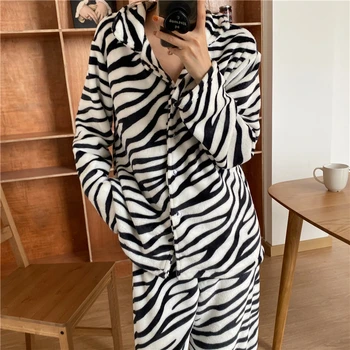 Vinter varm koral fleece pyjamas sæt enkle nattøj 2 delt sæt med lange ærmer zebra, leopard skjorte homewear Y225