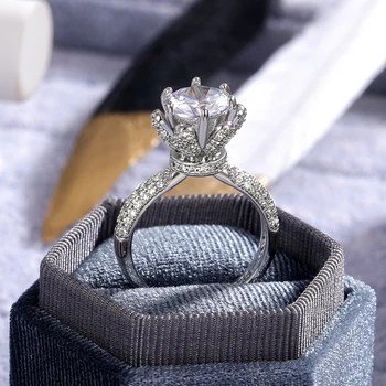 Huitan Romantiske Blomst Ringe til Kvinder Klo Design Engagement Ring Fuld Banet CZ Smukke Lady ' s Statement Smykker