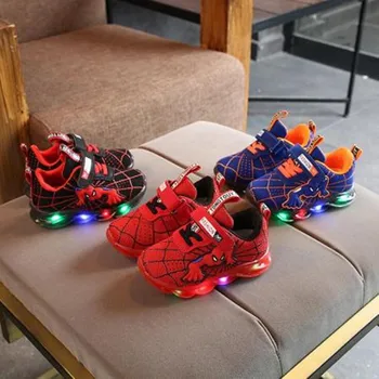 Nye LED Lysende Spiderman Kids Sko Drenge Piger Lys Børn Lysende Sneakers Baby Mesh Sport Dreng Pige Lys Sko