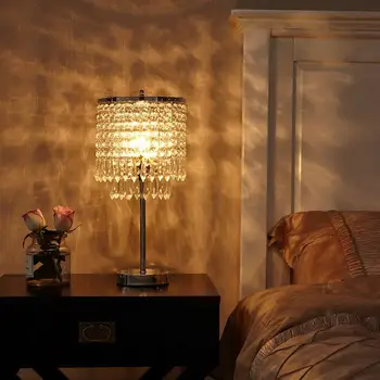 Moderne LED-Jern Krystal Bedside Bord Lampe til stuen Loft Personlige Kontor toiletbord Hjem Interiør Dekorative Luminary