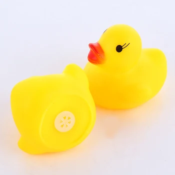 100pcs/masse Pibende Rubber Duck Duckie Badekar Legetøj Baby Brusebad Vand Legetøj til baby-Børn-års Fødselsdag Favoriserer Gave gratis fragt