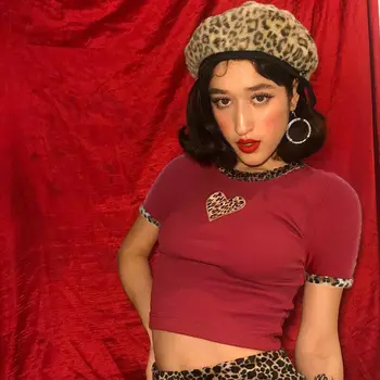 Fashion Kvinder Leopard Hjerte Print Slanke Røde Afgrøde Top Damer Afslappet kortærmet Sommer Sexet Montering Toppe 2019 Nye T-shirts
