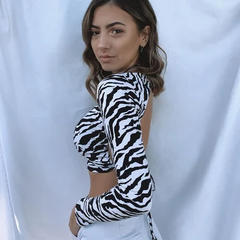 HEYounGIRL Dyr Zebra Print Backless Beskåret Tshirt Kvinder Sexet langærmet T-shirt Damer Mode Crop Tops Tees Streetwear