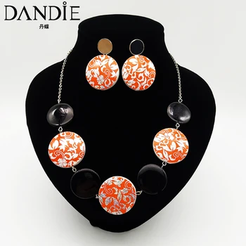 Dandie Smuk blomstret design, akryl, metal kæde, halskæde med et sæt øreringe, enkle, elegante og feminine tilbehør